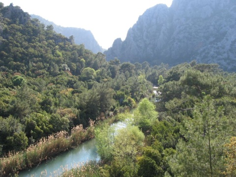 87Olympos_valley