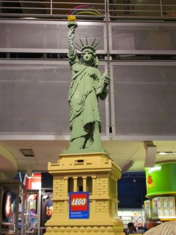 NYC_62_Manhattan_Midtown_Times_Square_46_ToysRUs