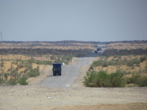 Khiva_Bukhara_road_091_Kyzylkum